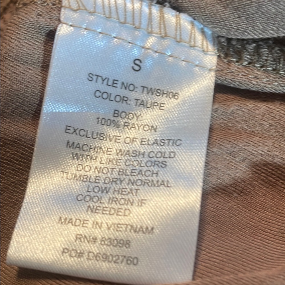 CiSono Taupe High Waist Elastic Waist Shorts, Small - Picture 5 of 5